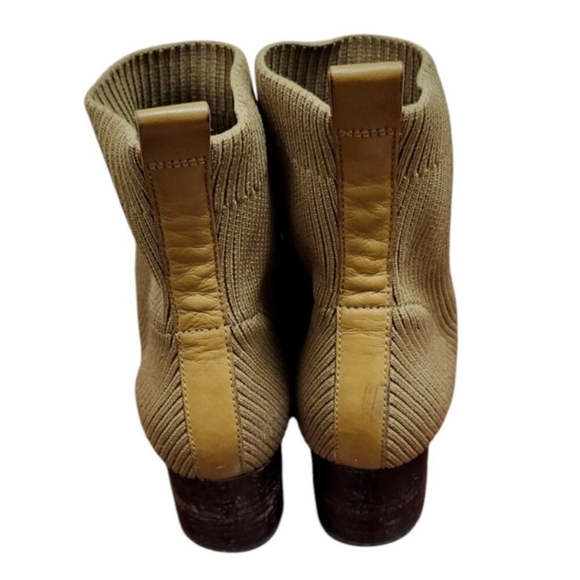Everlane Khaki Day Glove Ribbed Knit Pull On Ankle Booties Women’s Size 8 - Picture 6 of 10